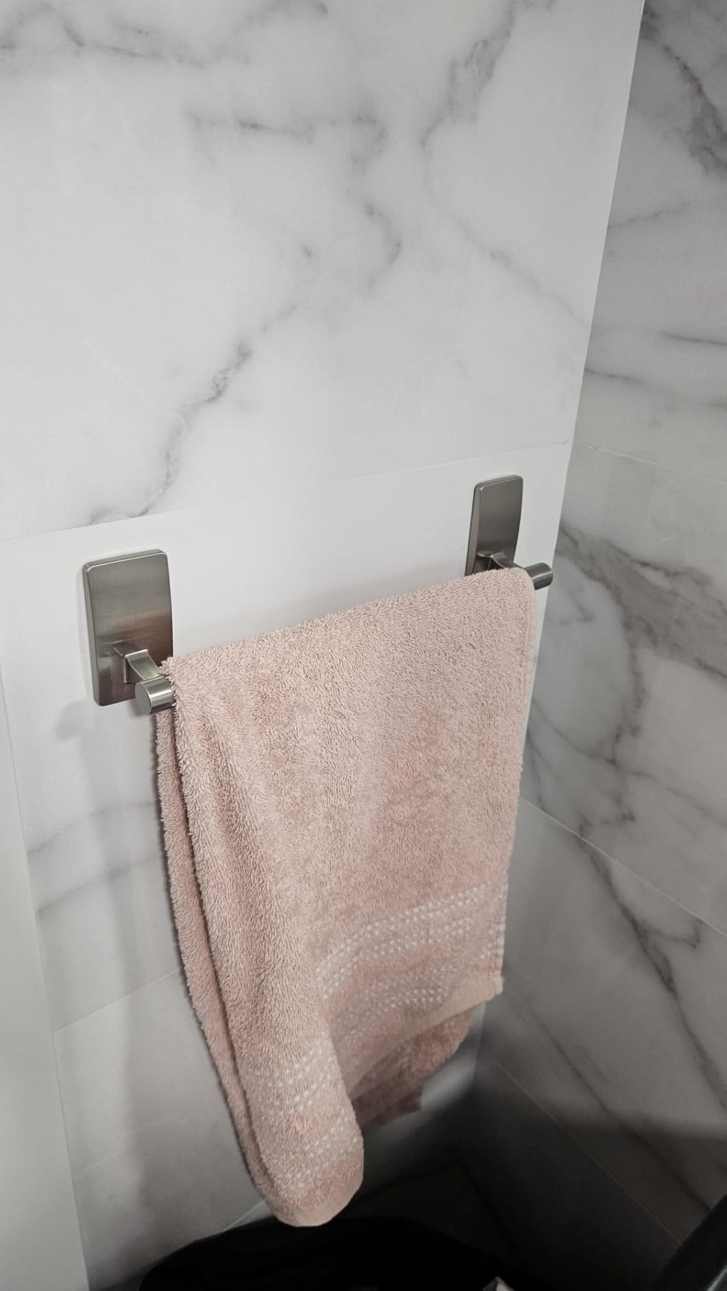 Command porte-serviette nickel satiné 1,3kg sans perçage
