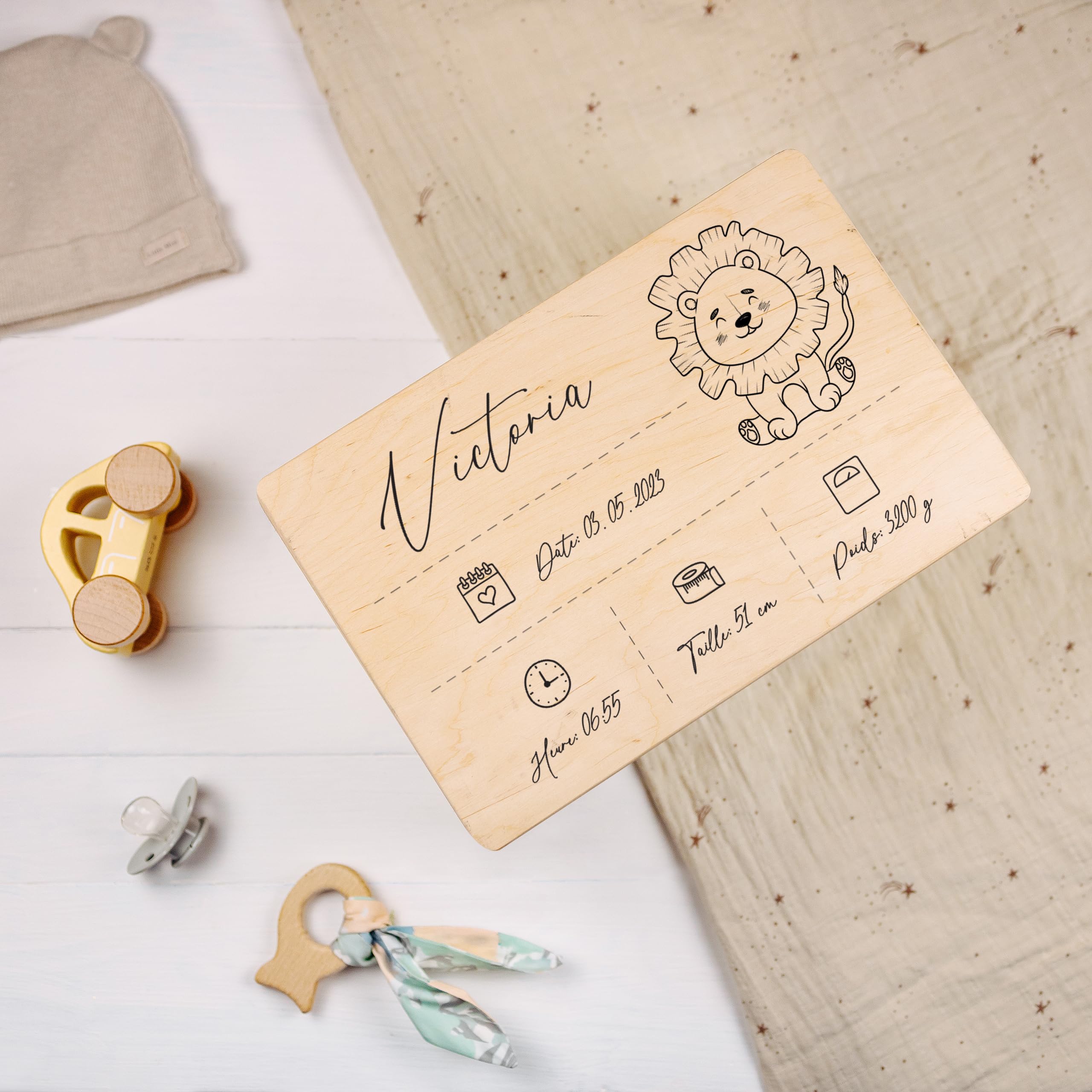 Creative Deco Boîte souvenirs bébé lion bois personnalisée