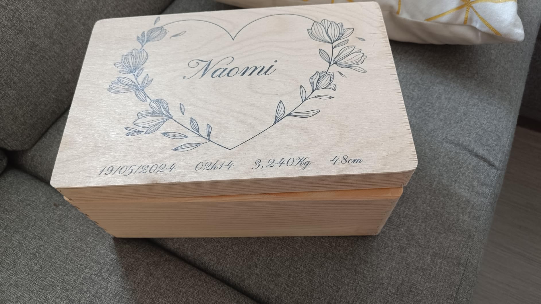 Creative Deco boîte bois personnalisée fleurs 2 40x30 cm